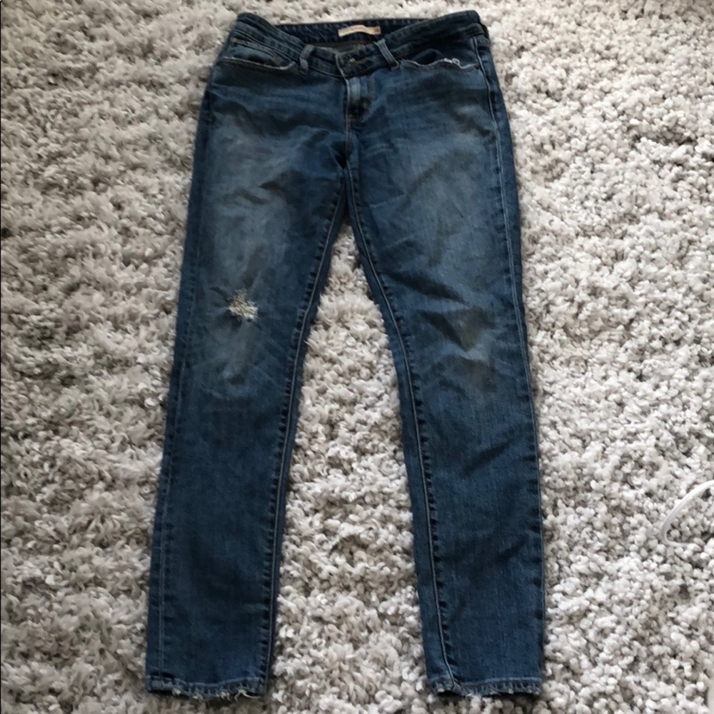 Levi’s skinny 711 blue jeans in waist 28